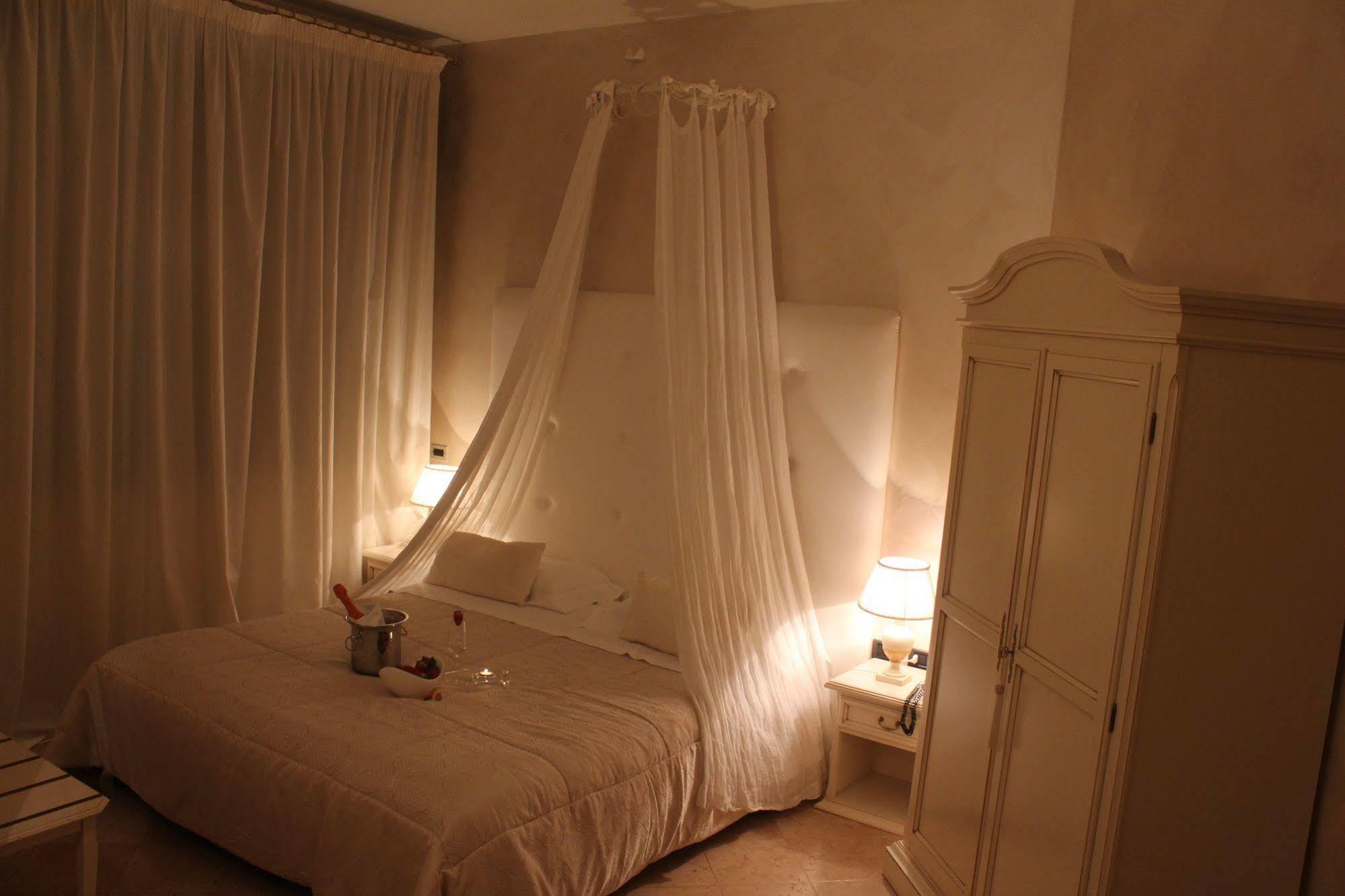 Hotel Europa Pallazzolo sullʼOglio Εξωτερικό φωτογραφία